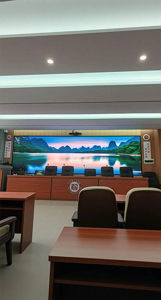 广西省百色学院报告厅室内 LED 显示屏