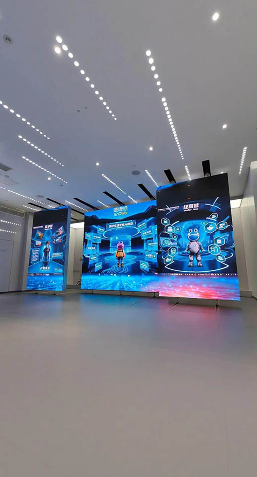 北海智能文旅城市会客厅立式互动 LED 显示屏落地案例